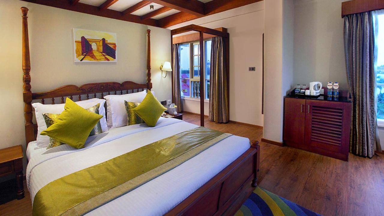Le Maritime, Kochi By Westbridge Hotel Exterior foto