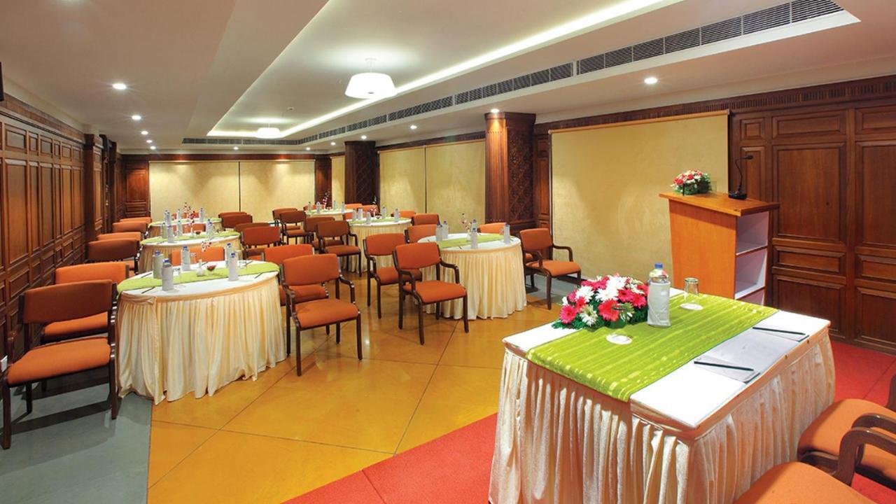 Le Maritime, Kochi By Westbridge Hotel Exterior foto