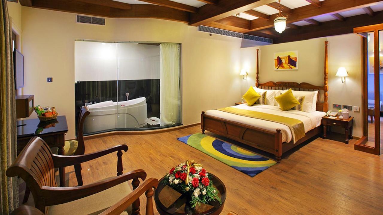 Le Maritime, Kochi By Westbridge Hotel Exterior foto