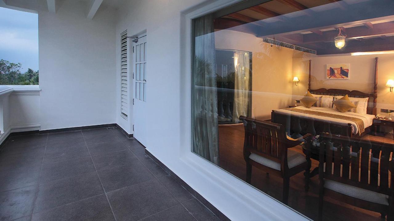 Le Maritime, Kochi By Westbridge Hotel Exterior foto
