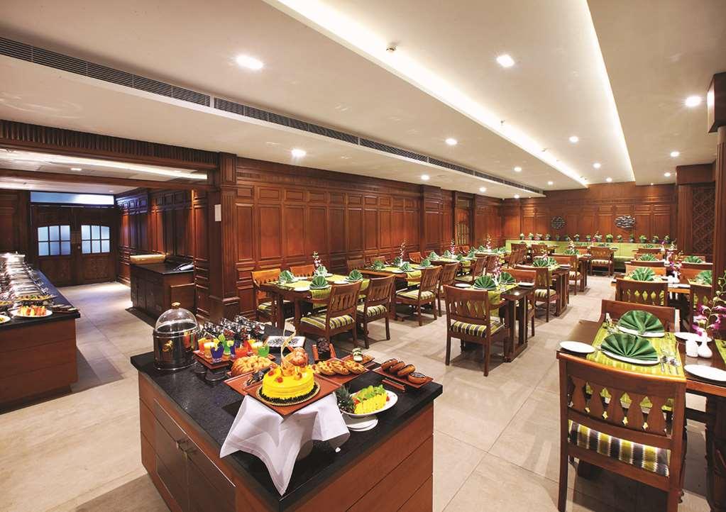 Le Maritime, Kochi By Westbridge Hotel Restaurante foto